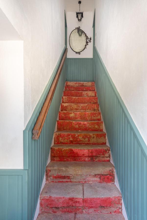 L'Escalier Rouge - Maison Renovee Avec Cour Luc-sur-Mer Luaran gambar